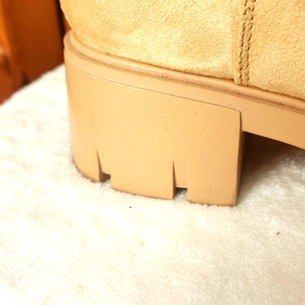 ZBY Tan Women's Chelsea Platform Boots With A Lug Sole- Ankle Boots Size 7.5 - Picture 5 of 10